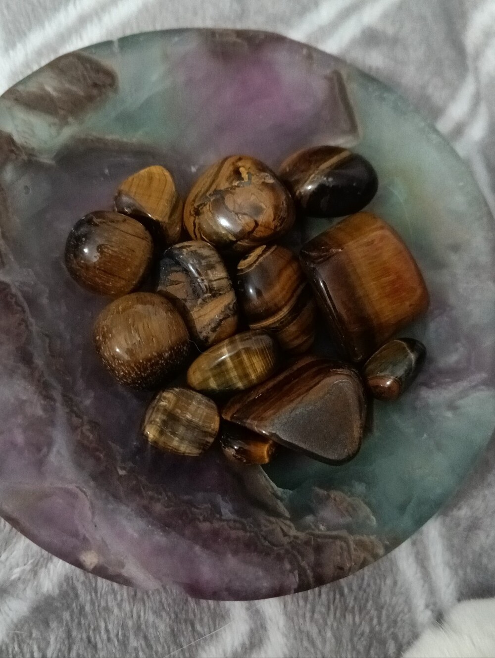 Tumbled Tiger's Eye Gemstone Crystals
